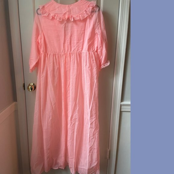 Vintage Coral Peignoir - Picture 2 of 7